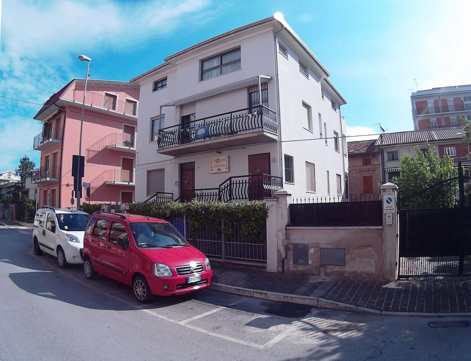 Birilli B&B Civitanova Marche Bagian luar foto