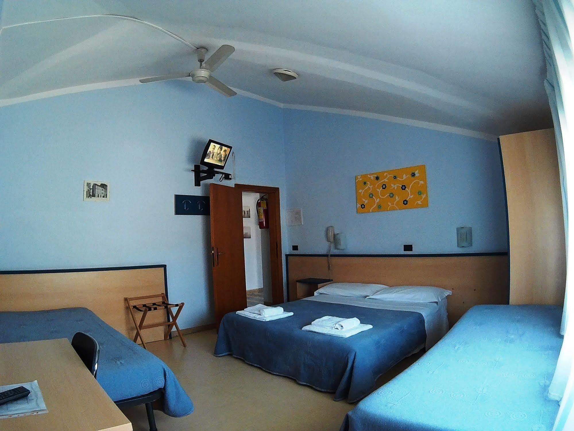 Birilli B&B Civitanova Marche Bagian luar foto