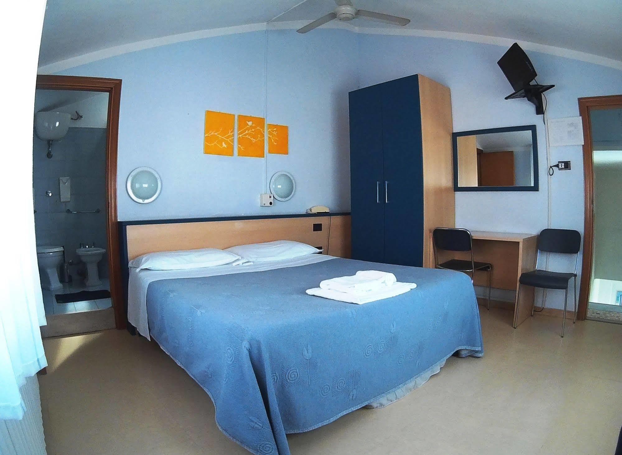 Birilli B&B Civitanova Marche Bagian luar foto